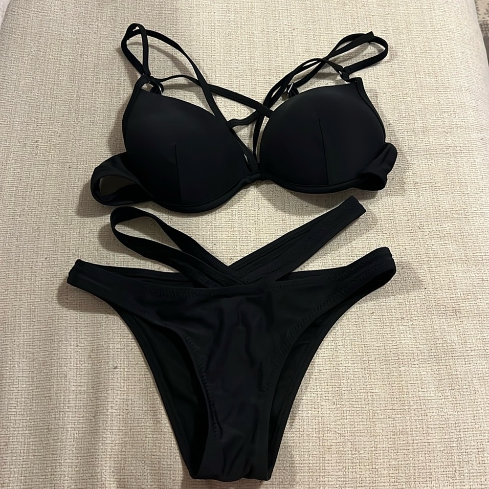 Black Bikini Set